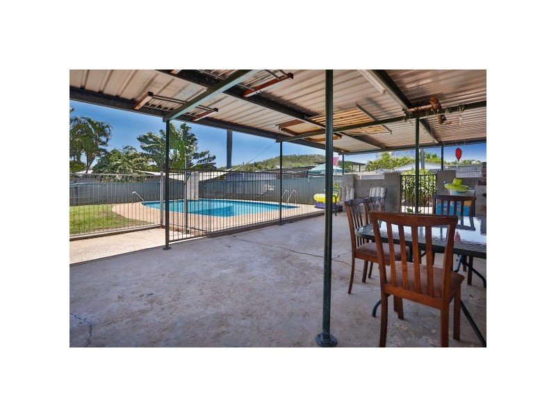 3 Davies Street, Mount Louisa QLD 4814