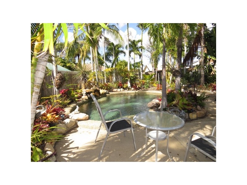 10 Templeton Crescent, Douglas QLD 4814