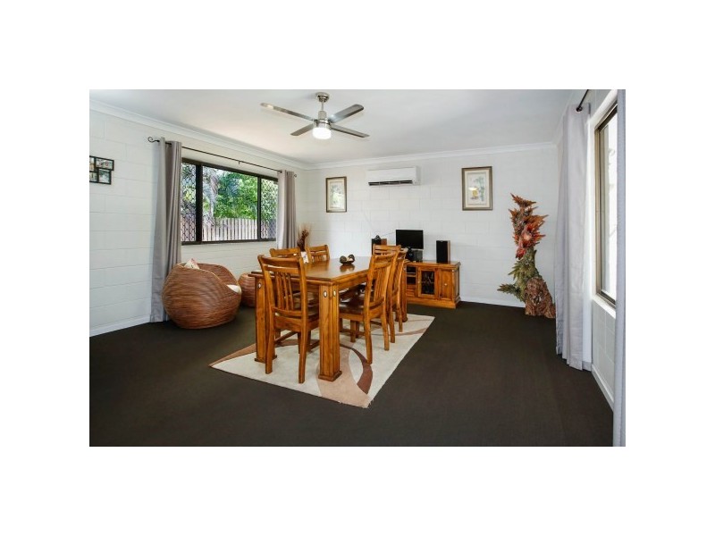 6 Julia Street, Kirwan QLD 4817