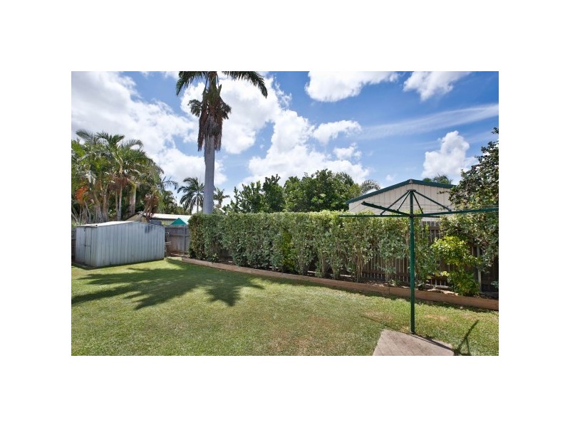 6 Julia Street, Kirwan QLD 4817