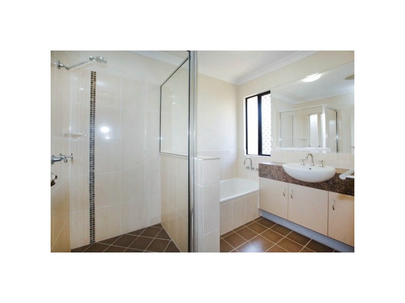 16 Chesham Drive, Kirwan QLD 4817