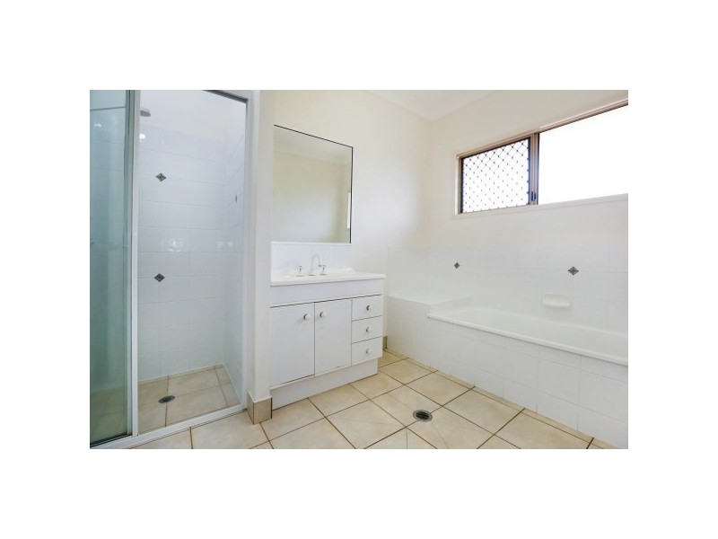 10 Gardenia Avenue, Kirwan QLD 4817