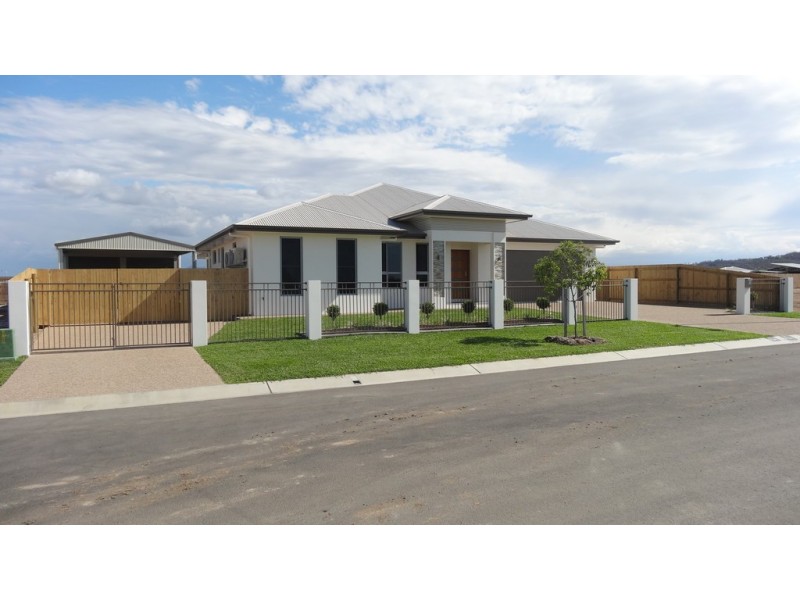 32 Barklya Street, Mount Low QLD 4818