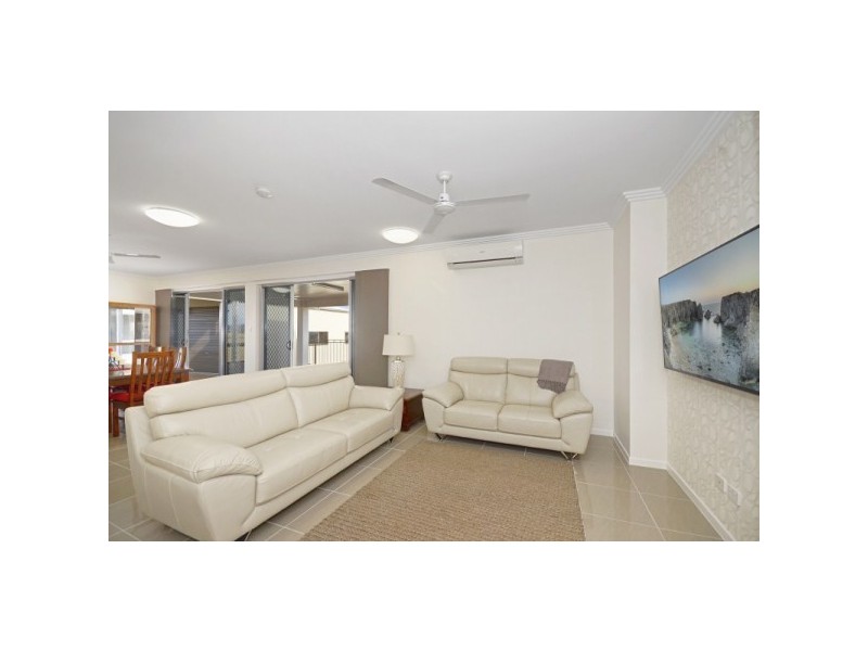 32 Barklya Street, Mount Low QLD 4818