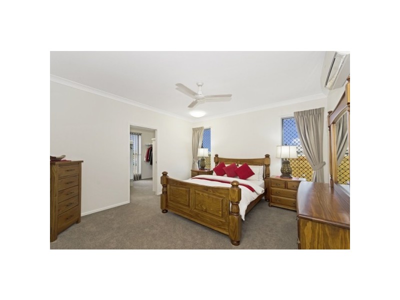 32 Barklya Street, Mount Low QLD 4818