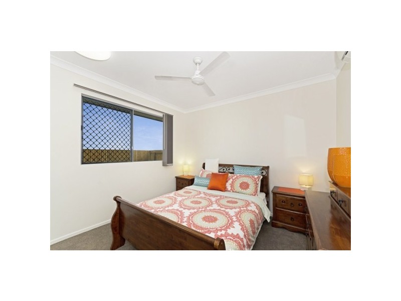 32 Barklya Street, Mount Low QLD 4818