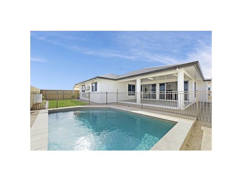 32 Barklya Street, Mount Low QLD 4818