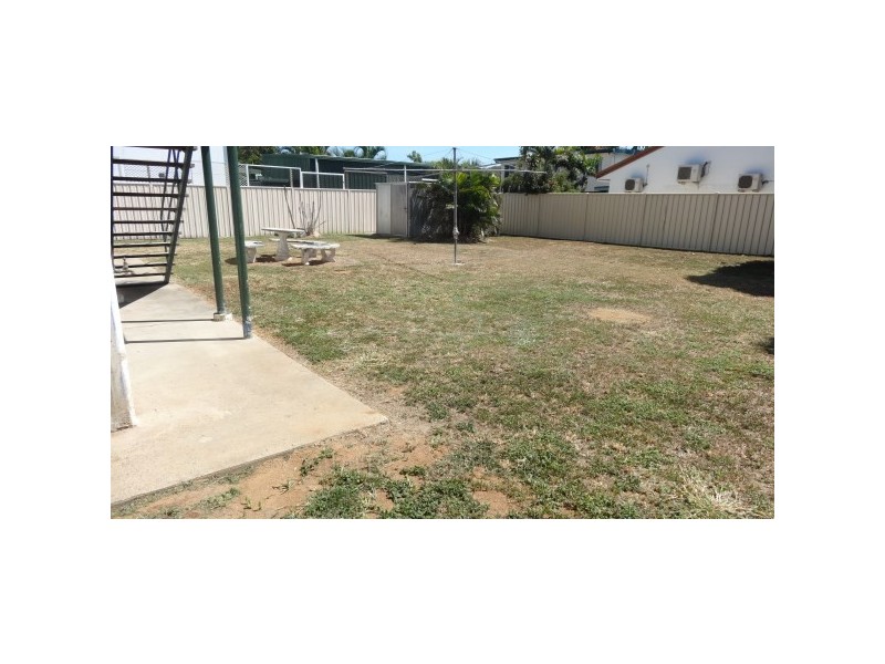 2 Hart Street, Kirwan QLD 4817