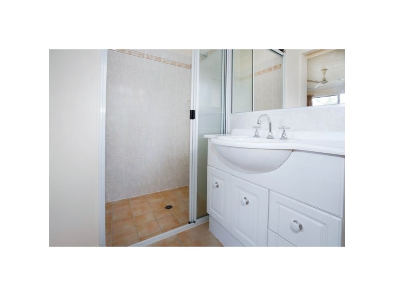 6 Monteray Way, Kirwan QLD 4817