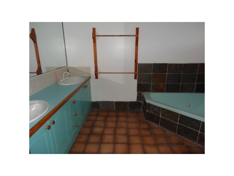 3 Lake Court, Alice River QLD 4817