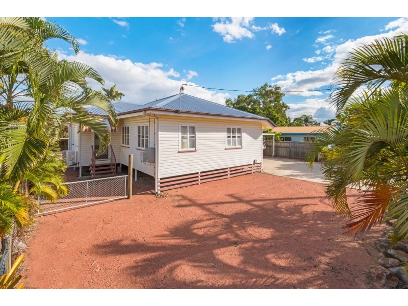414 Dalrymple Road, Kirwan QLD 4817