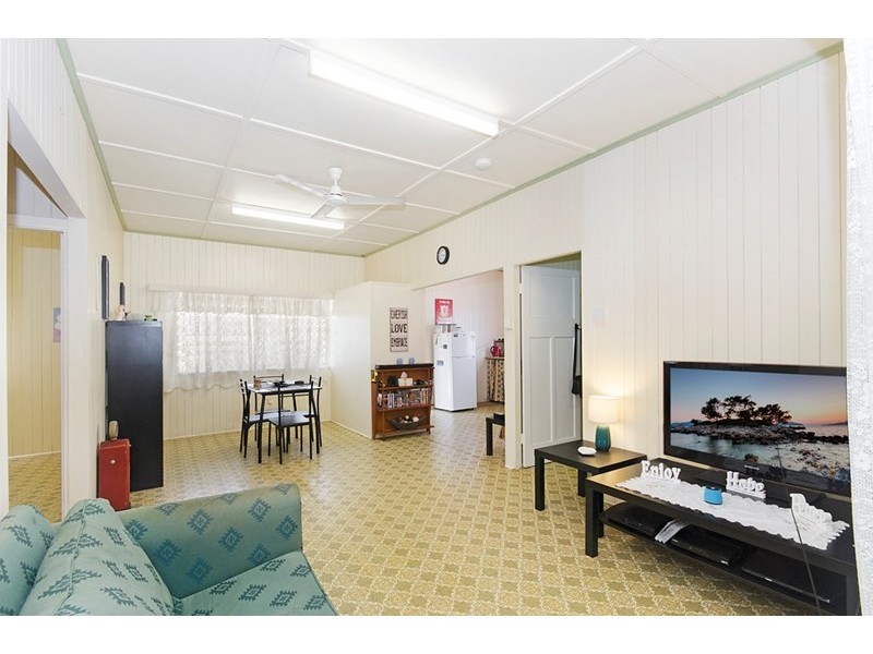 414 Dalrymple Road, Kirwan QLD 4817