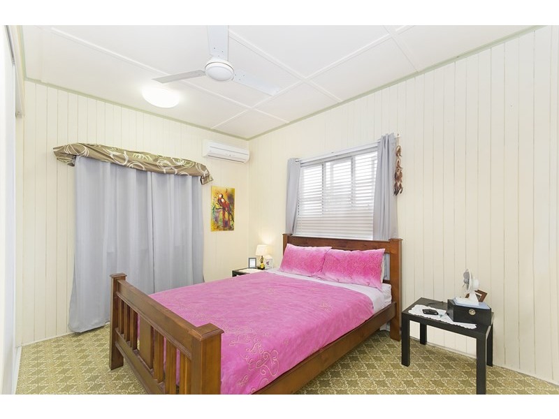 414 Dalrymple Road, Kirwan QLD 4817