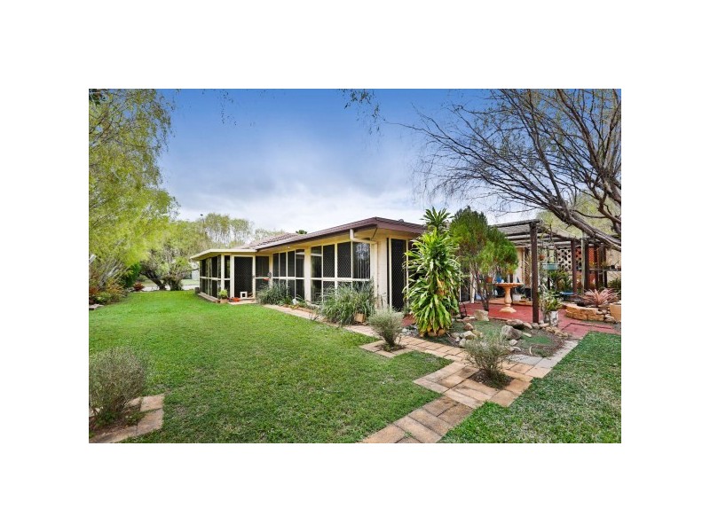 6 Yut Fay Avenue, Kelso QLD 4815