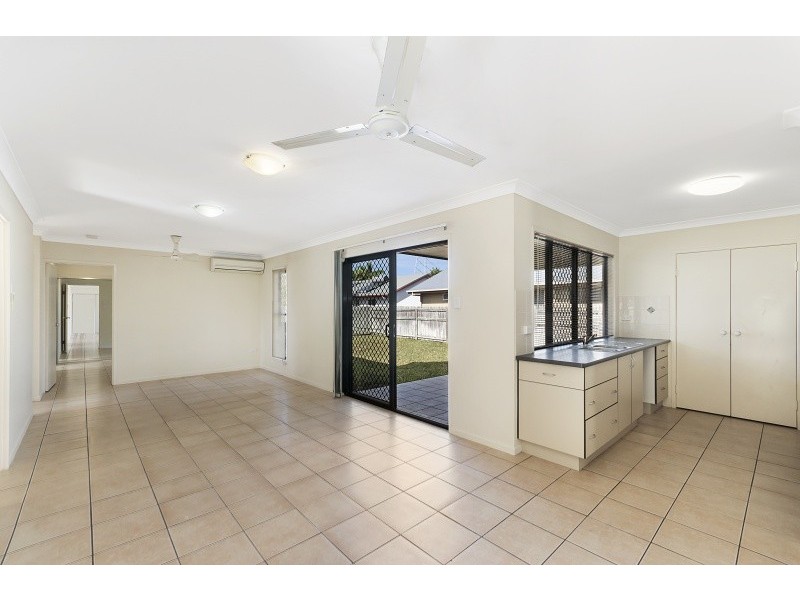 10 Biddulp Court, Kirwan QLD 4817