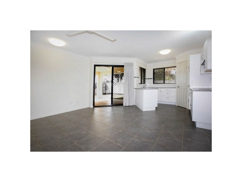 69 Feeney Avenue, Rasmussen QLD 4815