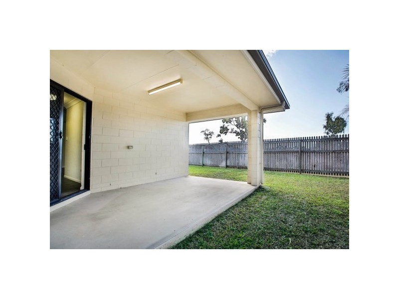 69 Feeney Avenue, Rasmussen QLD 4815