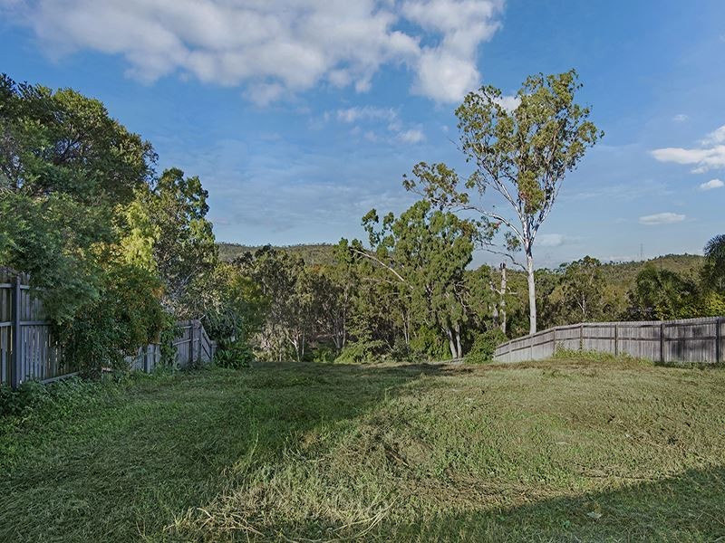 1584 Riverway Drive, Kelso QLD 4815