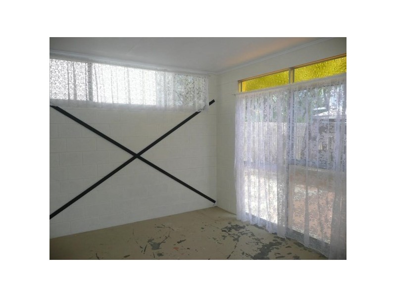 2 Cameron Court, Kelso QLD 4815