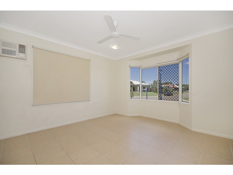 1 Kite Street, Douglas QLD 4814