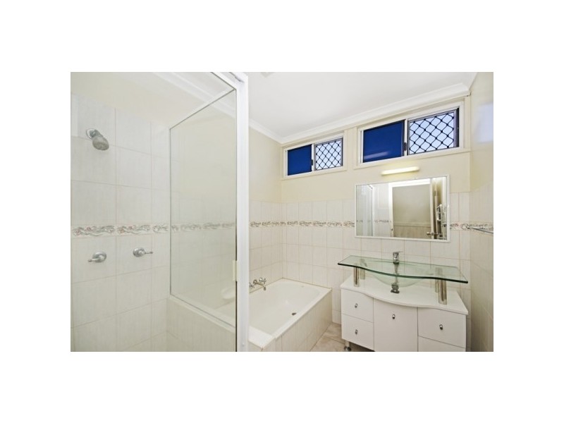 11 Armit Street, Mundingburra QLD 4812