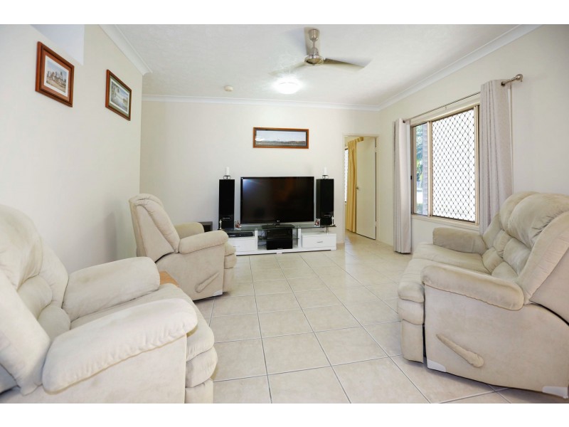 15 Lakeshore Circuit, Idalia QLD 4811