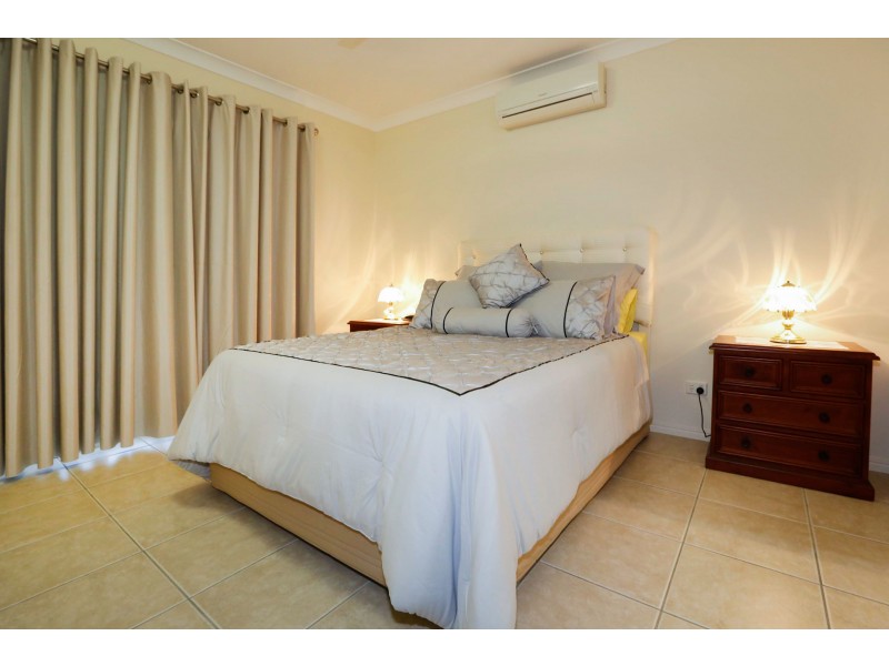 15 Lakeshore Circuit, Idalia QLD 4811