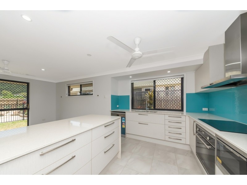 27 Dickenson Place, Kirwan QLD 4817