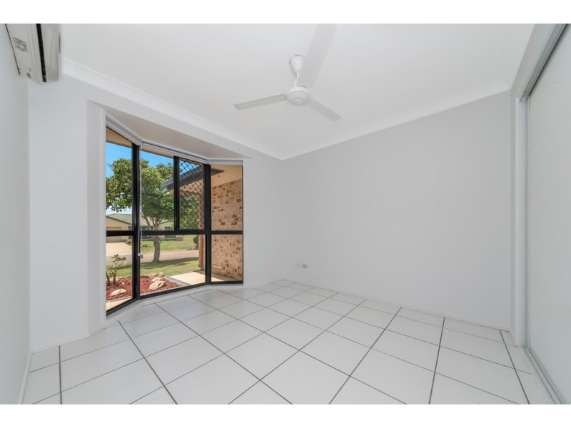 27 Dickenson Place, Kirwan QLD 4817