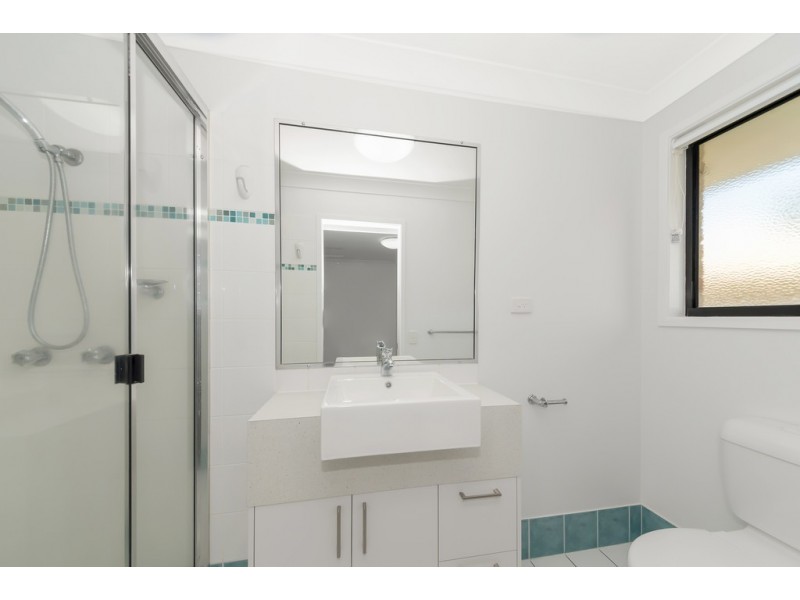 27 Dickenson Place, Kirwan QLD 4817