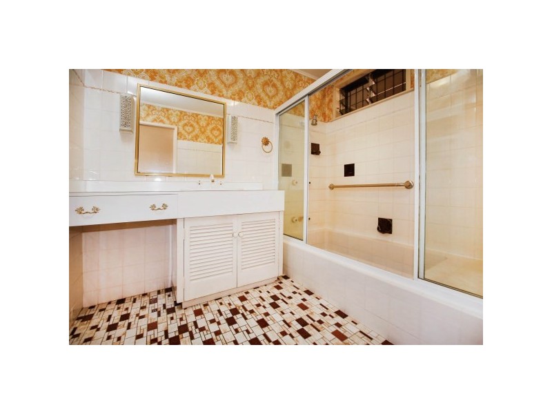 66 Lindeman Avenue, Heatley QLD 4814