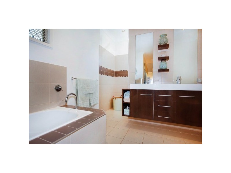 76 Twinview Terrace, Idalia QLD 4811