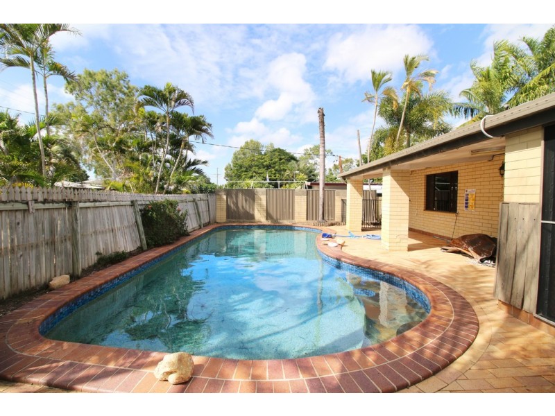 15 Coral Street, Saunders Beach QLD 4818