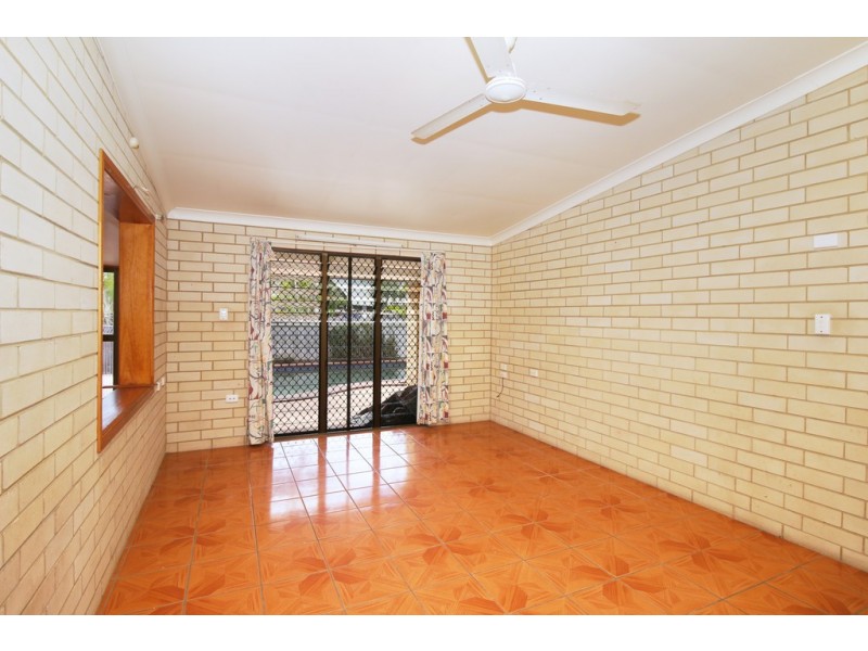 15 Coral Street, Saunders Beach QLD 4818