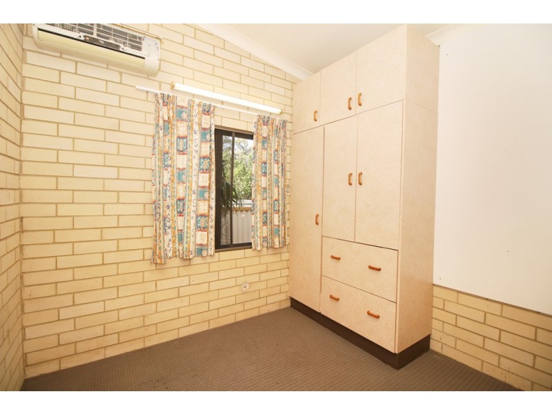 15 Coral Street, Saunders Beach QLD 4818