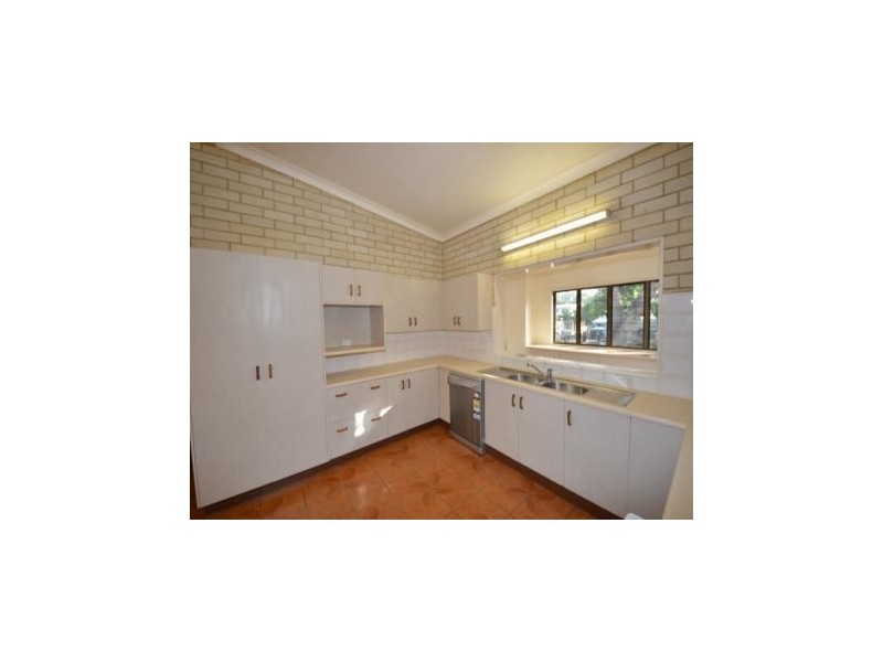 15 Coral Street, Saunders Beach QLD 4818