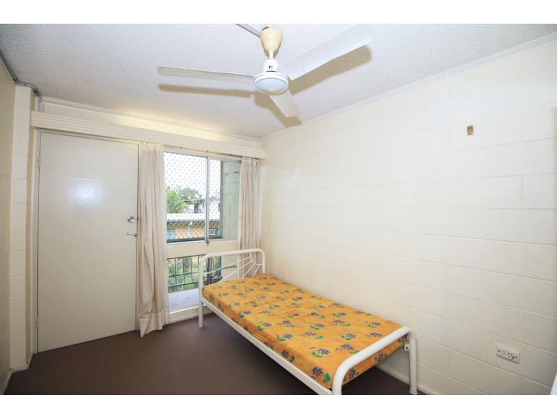 4/6 Albert Street, Cranbrook QLD 4814