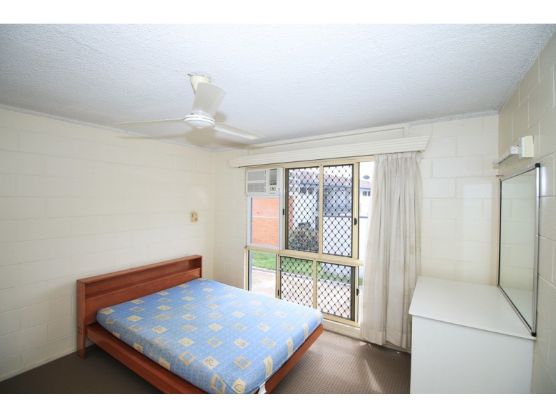 4/6 Albert Street, Cranbrook QLD 4814