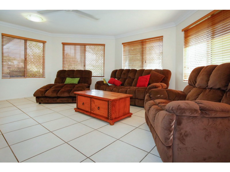 30 Colchester Crescent, Kirwan QLD 4817