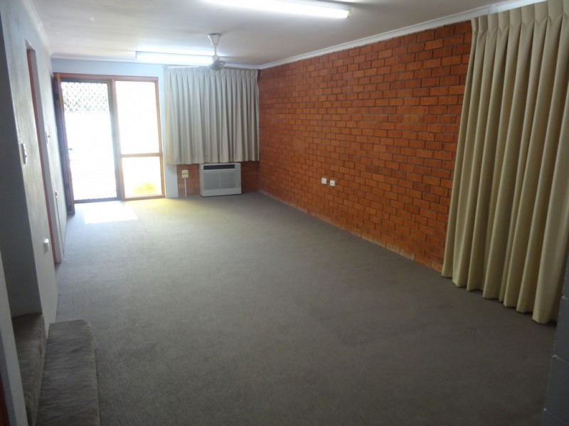 1/118 Cook Street, North Ward QLD 4810