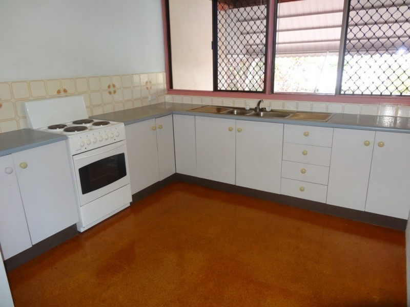 1/118 Cook Street, North Ward QLD 4810