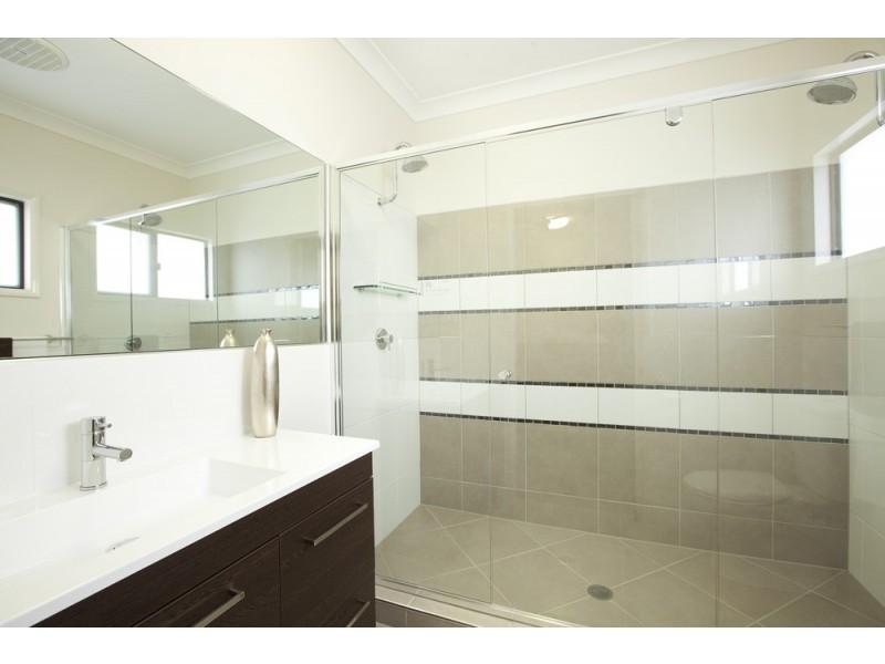 33 Eastlake Avenue, Idalia QLD 4811