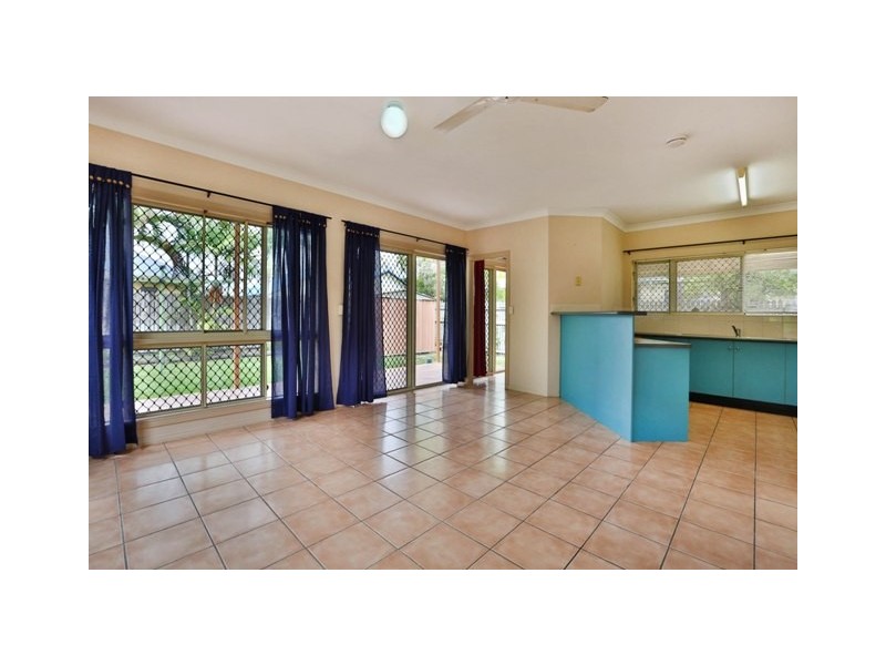 10 Sweetgum Place, Kirwan QLD 4817