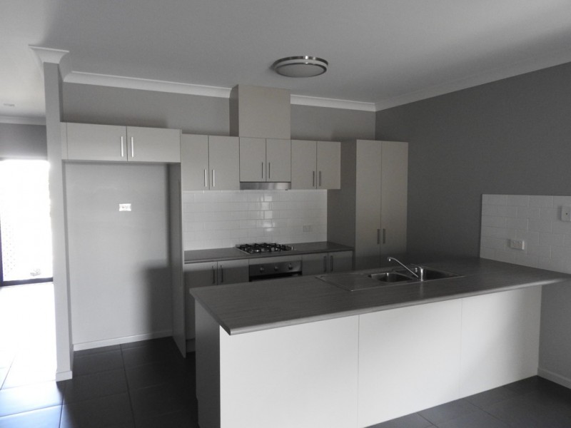 14 Grassbird Street, Oonoonba QLD 4811