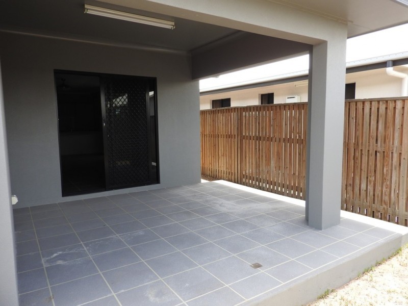 14 Grassbird Street, Oonoonba QLD 4811