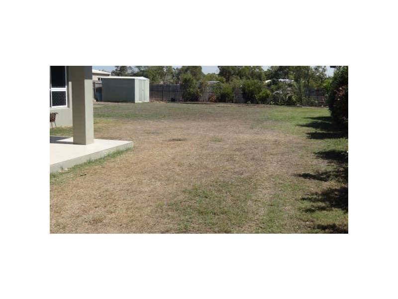 25 Limerick Way, Mount Low QLD 4818