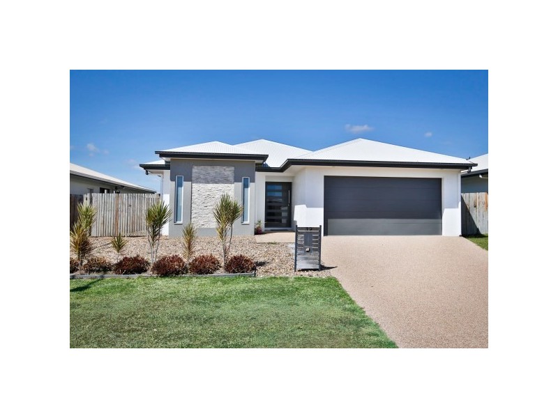 32 Brush Cherry Street, Mount Low QLD 4818