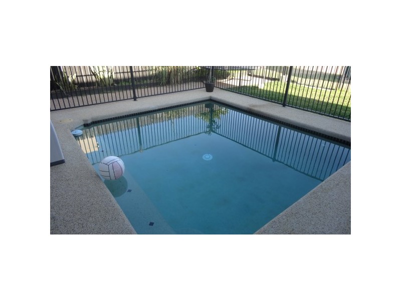 18 Albatross Court, Kirwan QLD 4817