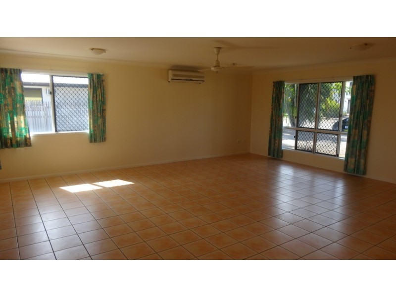 29 Pacific Avenue, Bushland Beach QLD 4818