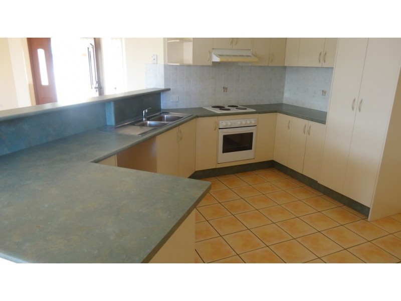 29 Pacific Avenue, Bushland Beach QLD 4818